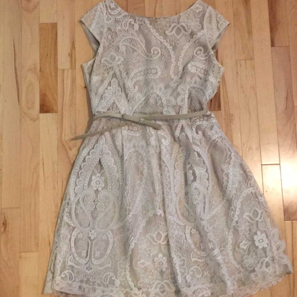 Liz Claiborne double layer dress, removable belt